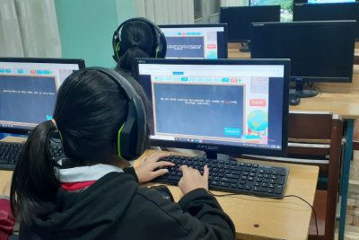 Tổ chức cuộc thi Olympic tiếng Anh trên Internet (lOE) năm học 2021 – 2022