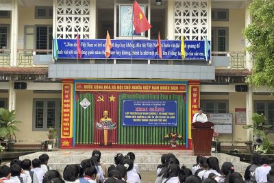 KHAI GIẢNG LỚP TRUYỀN DẠY ĐÁNH CHIÊNG 3 VÀ NGHỆ THUẬT TRÌNH DIỄN CHIÊNG 3, HÁT TA LÊU VÀ HÁT CA CHOI.
